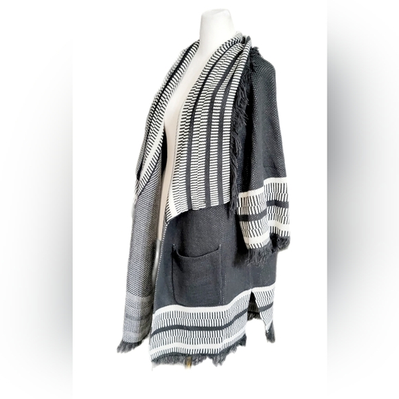 NWOT Fab'rik oversized, open front sweater cardigan fringed hems Sz Lg to XL $88 - Picture 2 of 8